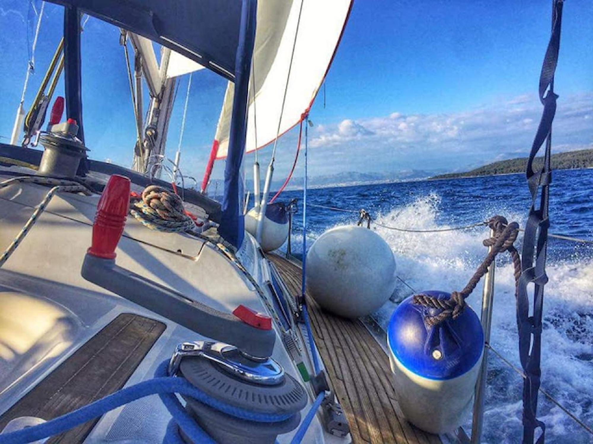 Vikendica 3 Or 5 Days Sailing Cruise In Croatia