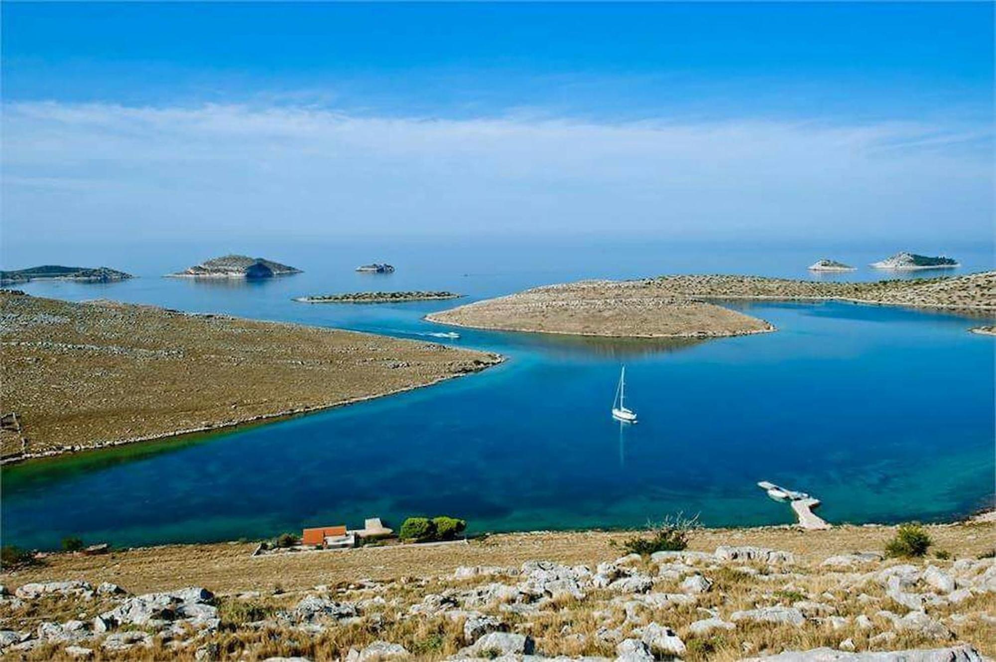 Vikendica 3 Or 5 Days Sailing Cruise In Croatia